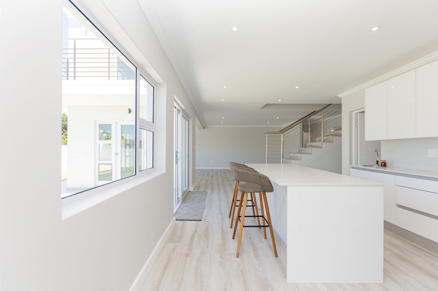 3 Bedroom Property for Sale in Country Club Western Cape